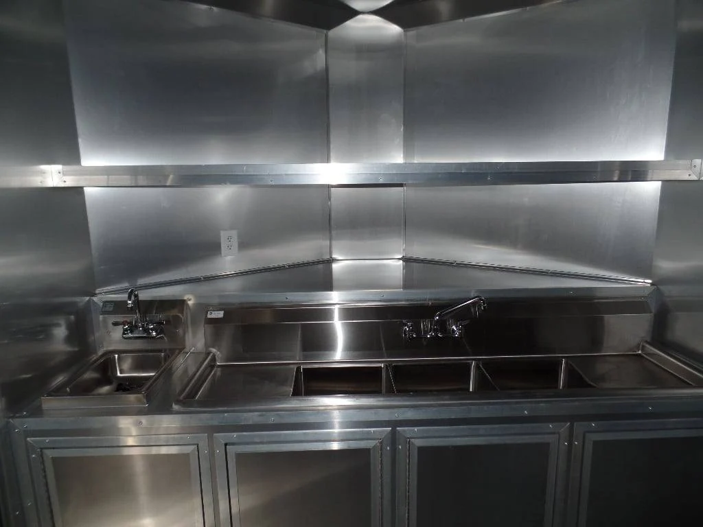 125-8.5-x-16-concession-trailer-white-food-event-catering-4.webp 8.5' x 16' Concession Trailer White Food Event Catering