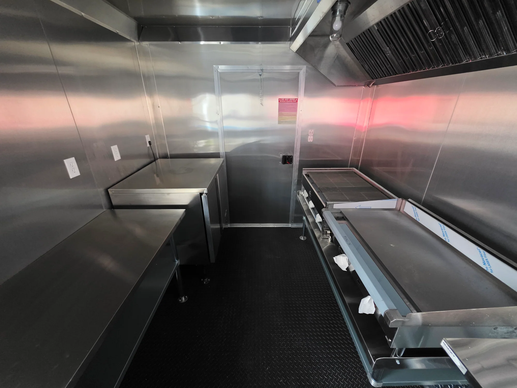 128-8.5-x-16-custom-concession-trailer-white-food-event-catering-with-appliances-16.webp 8.5' X 16' Custom Concession Trailer White Food Event Catering with appliances