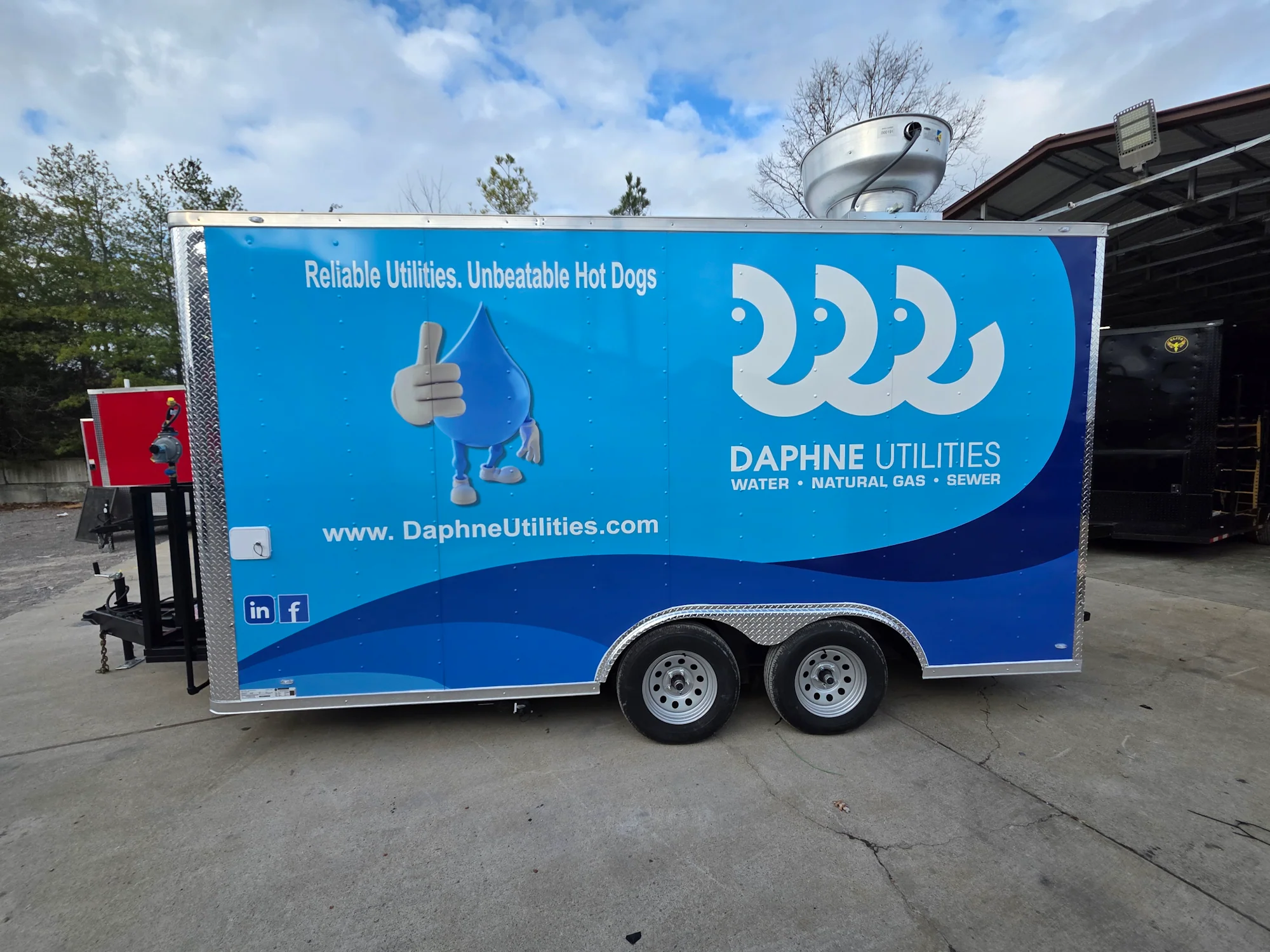 128-8.5-x-16-custom-concession-trailer-white-food-event-catering-with-appliances-4.webp 8.5' X 16' Custom Concession Trailer White Food Event Catering with appliances