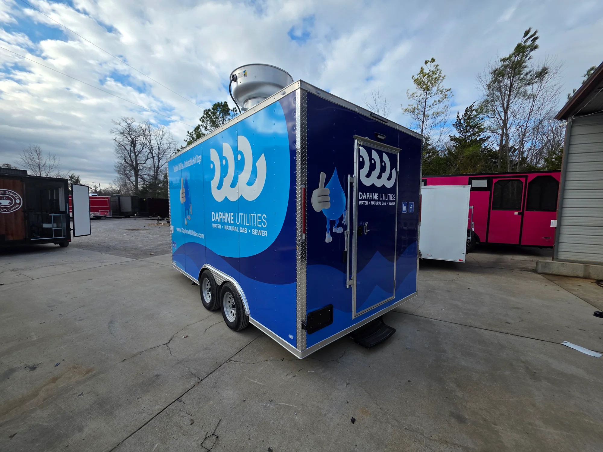 128-8.5-x-16-custom-concession-trailer-white-food-event-catering-with-appliances-6.webp 8.5' X 16' Custom Concession Trailer White Food Event Catering with appliances