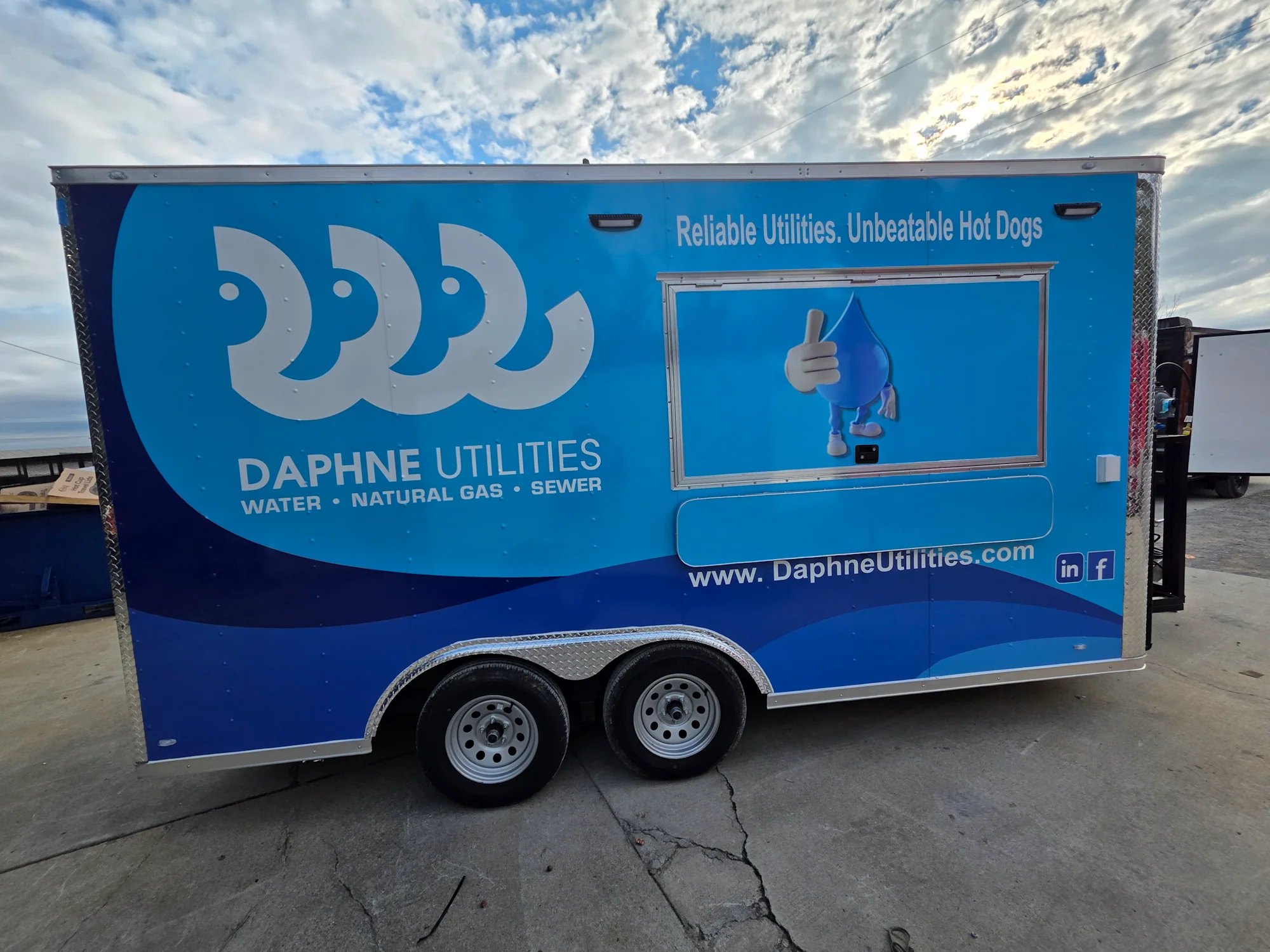 128-8.5-x-16-custom-concession-trailer-white-food-event-catering-with-appliances-9.webp 8.5' X 16' Custom Concession Trailer White Food Event Catering with appliances