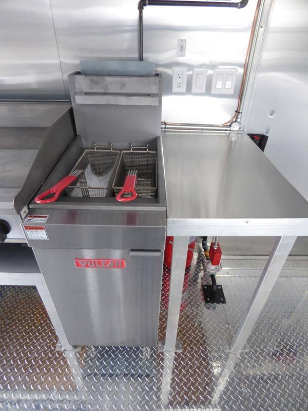 1282-concession-trailer-8.5-x16-red-event-food-catering-bbq-27.jpg Concession Trailer 8.5'x16' Red - Event Food Catering BBQ