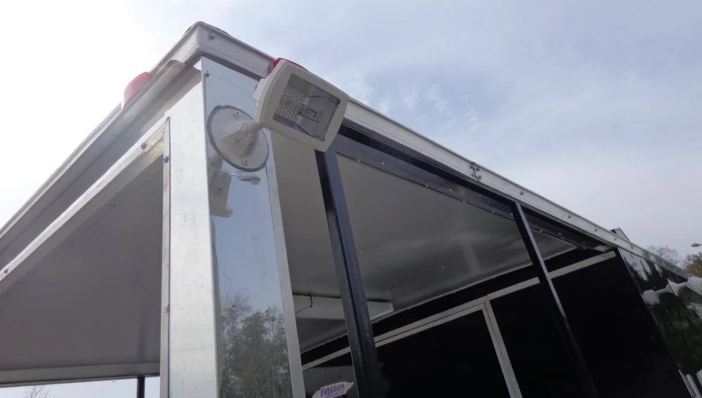 1311-concession-trailer-8.5-x20-black-bbq-smoker-enclosed-food-kitchen-12.webp Concession Trailer 8.5'x20' Black - BBQ Smoker Enclosed Food Kitchen