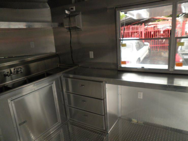 1315-concession-trailer-8.5-x20-black-smoker-bbq-catering-event-12.jpg Concession Trailer 8.5'x20' Black - Smoker BBQ Catering Event