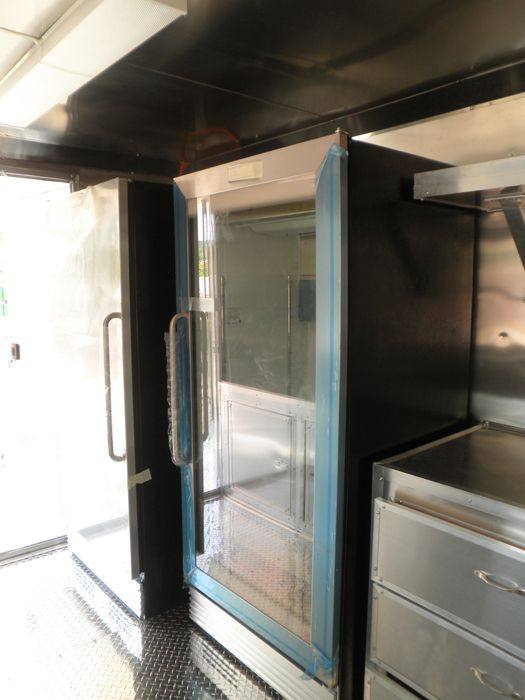 1332-concession-trailer-8.5-x20-white-bbq-smoker-vending-concession-11.jpg Concession Trailer 8.5'x20' White - BBQ Smoker Vending Concession