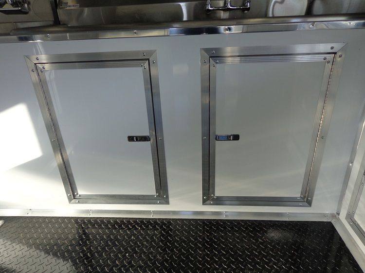 1337-concession-trailer-8.5-x20-white-food-bbq-catering-event-3.jpg Concession Trailer 8.5'x20' White - Food BBQ Catering Event