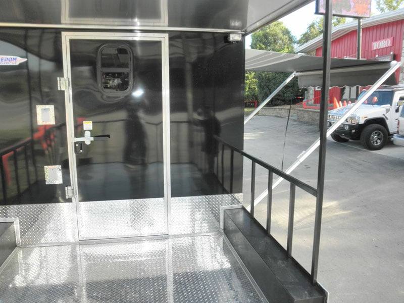 1352-concession-trailer-8.5-x24-black-bbq-smoker-event-food-2.jpg Concession Trailer 8.5'x24' Black - BBQ Smoker Event Food