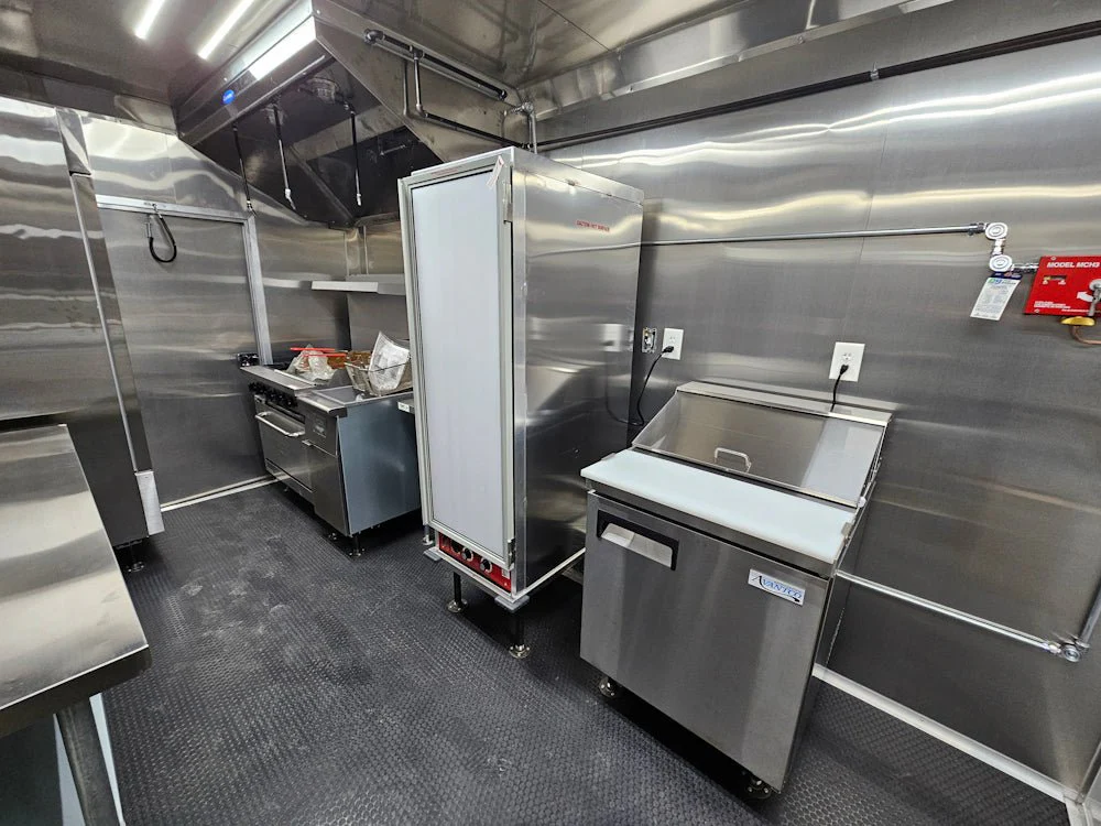 136-8.5-x-16-elite-economy-concession-trailer-food-event-catering-equipped-24.webp 8.5' X 16' Elite Economy Concession Trailer Food Event Catering Equipped