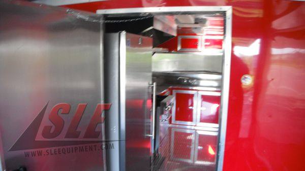 1362-concession-trailer-8.5-x24-red-bbq-smoker-vending-event-19.jpg Concession Trailer 8.5'x24' Red - BBQ Smoker Vending Event