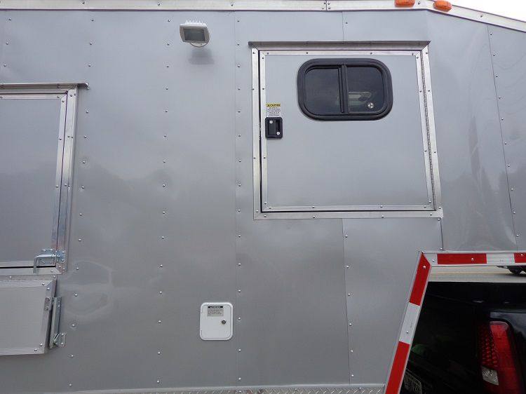 1388-concession-trailer-8.5-x29-silver-bbq-smoker-food-vending-39.jpg Concession Trailer 8.5'x29' Silver - BBQ Smoker Food Vending