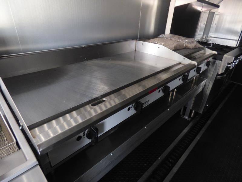 1399-concession-trailer-8.5-x30-red-food-event-catering-bbq-26.jpg Concession Trailer 8.5'x30' Red - Food Event Catering BBQ