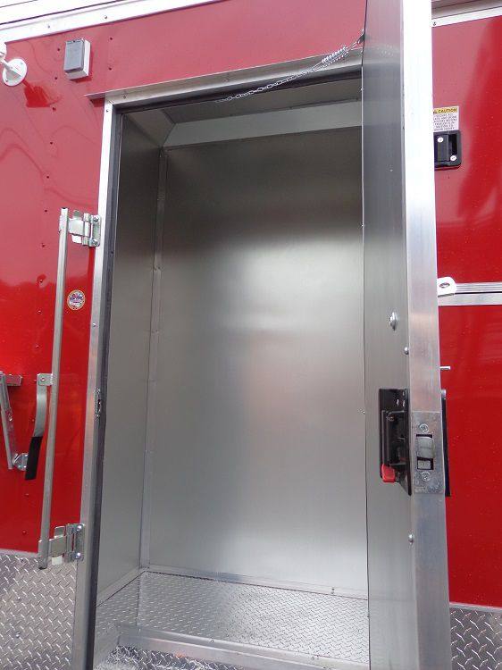 1418-concession-trailer-8.5-x44-gooseneck-catering-vending-red-10.jpg Concession Trailer 8.5'x44' Gooseneck Catering Vending Red