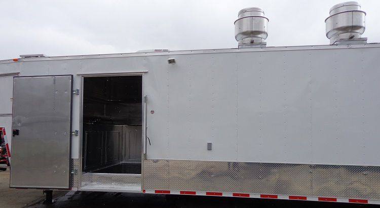 1422-concession-trailer-8.5-x48-with-appliances-gooseneck-white-18.jpg Concession Trailer 8.5'x48' With Appliances - Gooseneck (White)