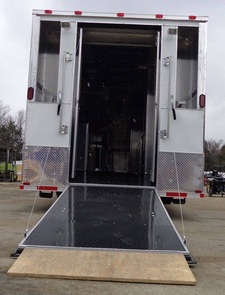 1422-concession-trailer-8.5-x48-with-appliances-gooseneck-white-3.jpg Concession Trailer 8.5'x48' With Appliances - Gooseneck (White)