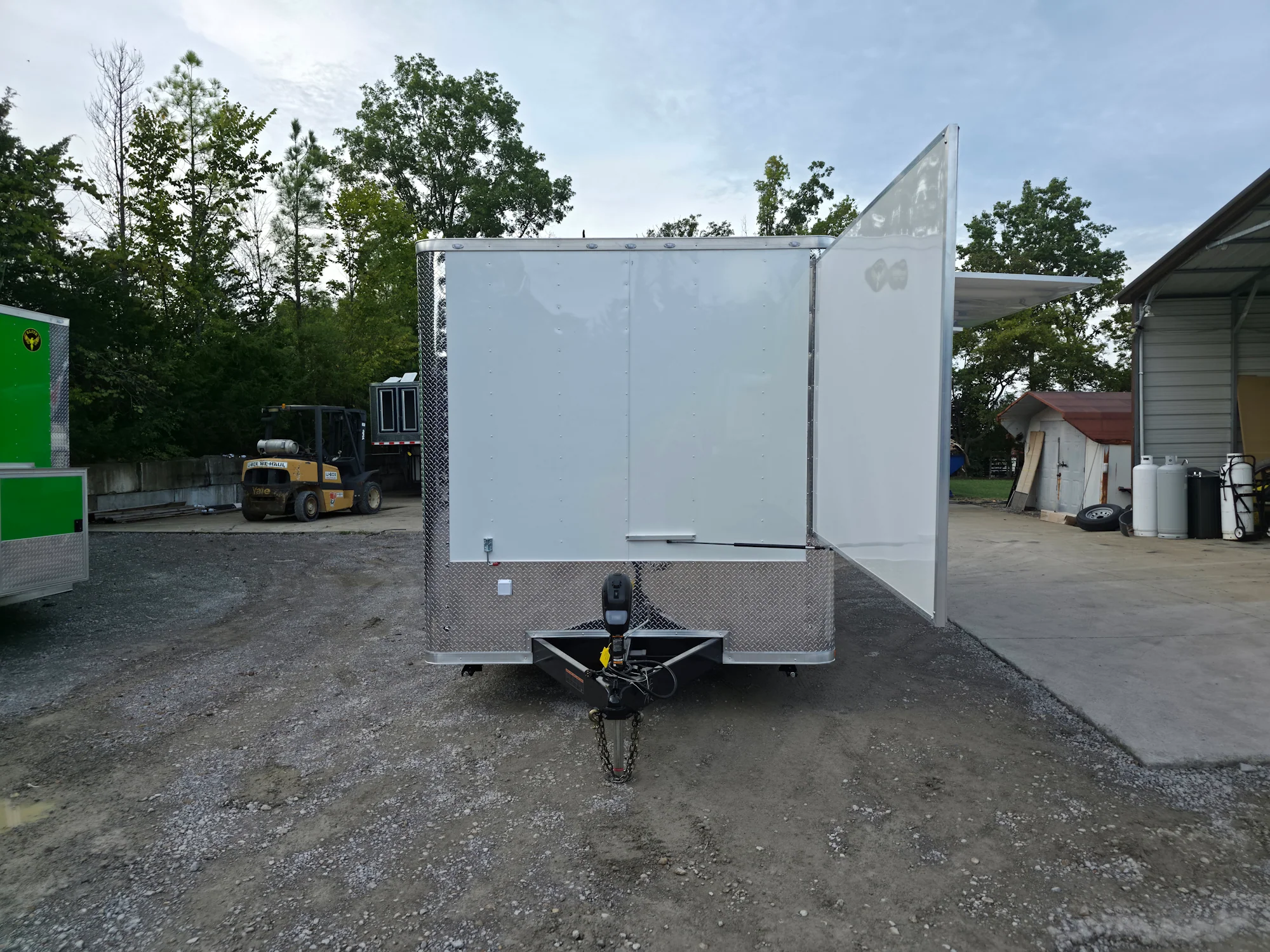 147-8.5-x-16-merchandising-marketing-event-trailer-10.webp 8.5' X 16' Merchandising & Marketing Event Trailer