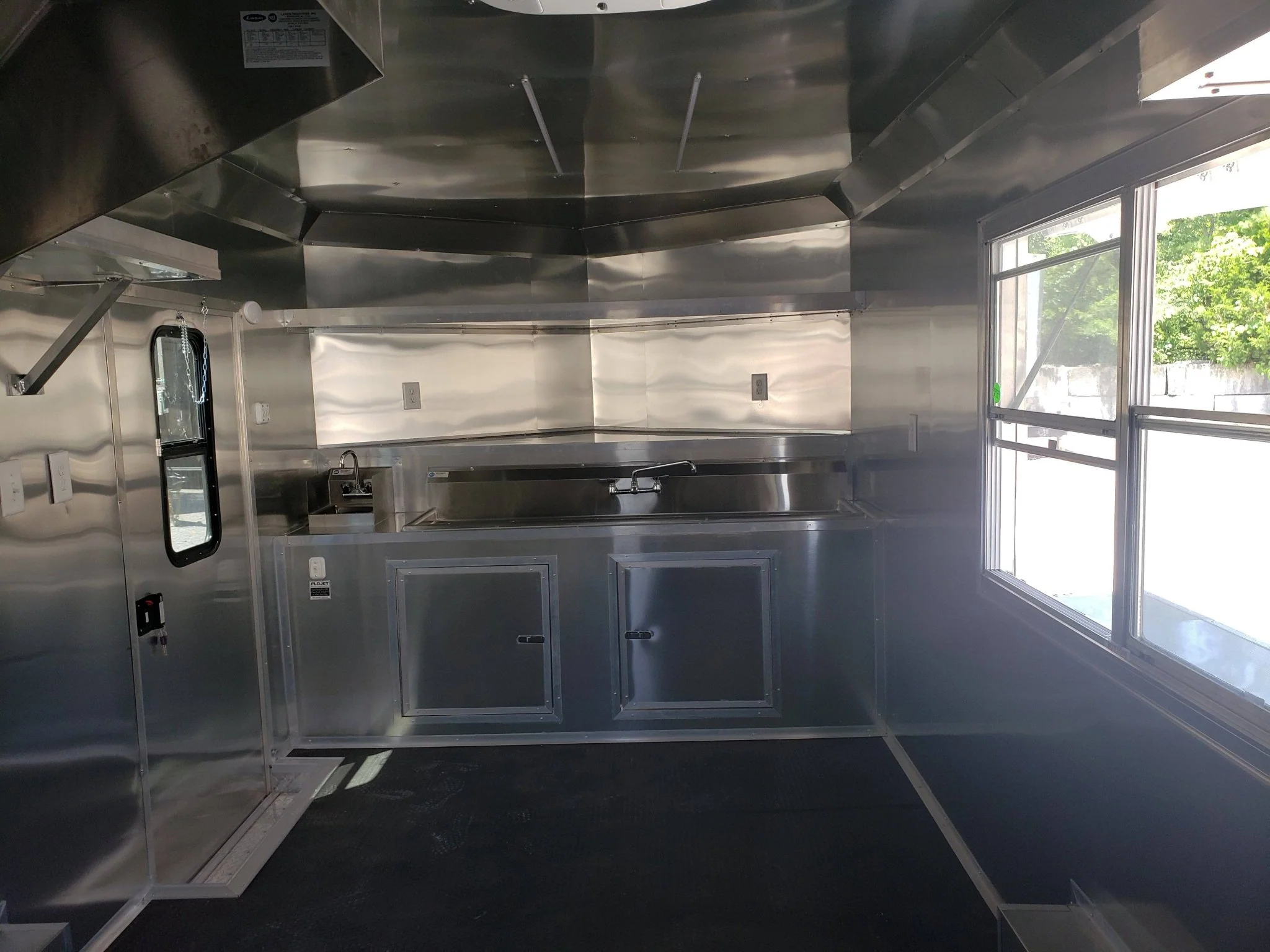 Med Charcoal Grey 8.5' x 18' Food Concession Trailer With Appliances