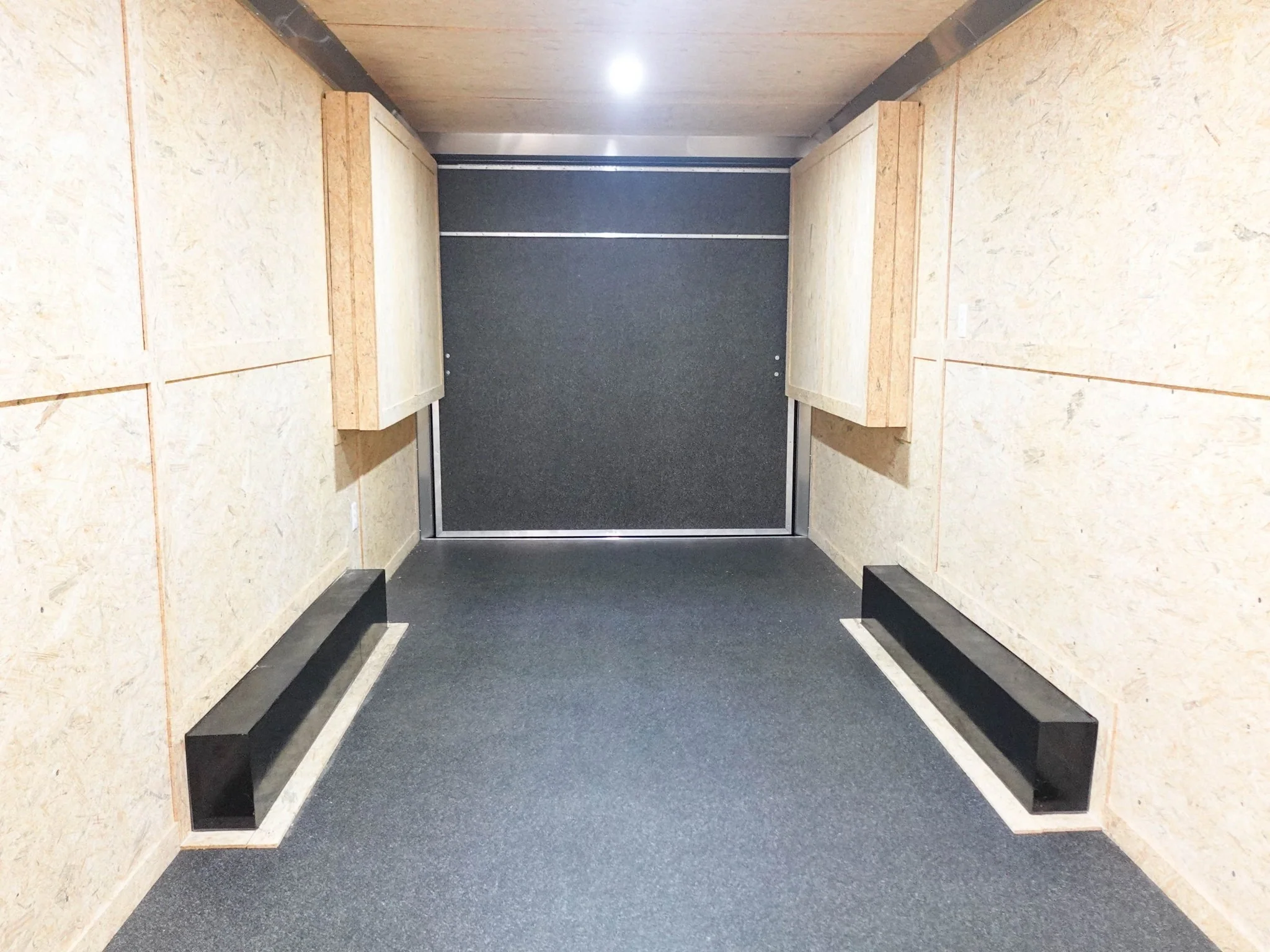 1485-white-flat-nose-enclosed-trailer-8.5-x-24-with-2-5-200lbs-16.webp White Flat Nose Enclosed Trailer 8.5' X 24' with (2) 5,200lbs