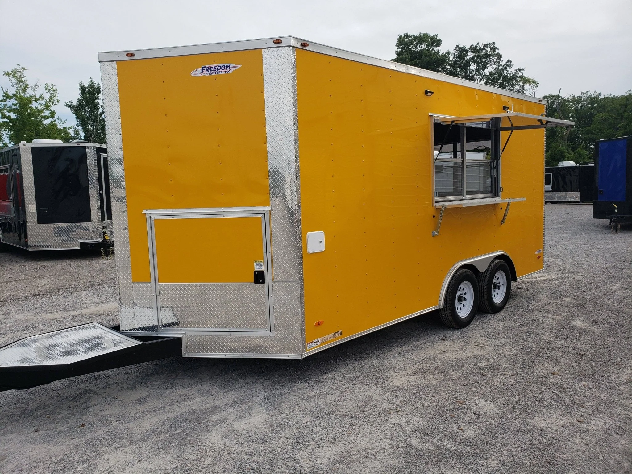 159-8.5-x-16-penske-yellow-ice-cream-food-concession-trailer-10.webp 8.5' x 16' Penske Yellow Ice Cream Food Concession Trailer