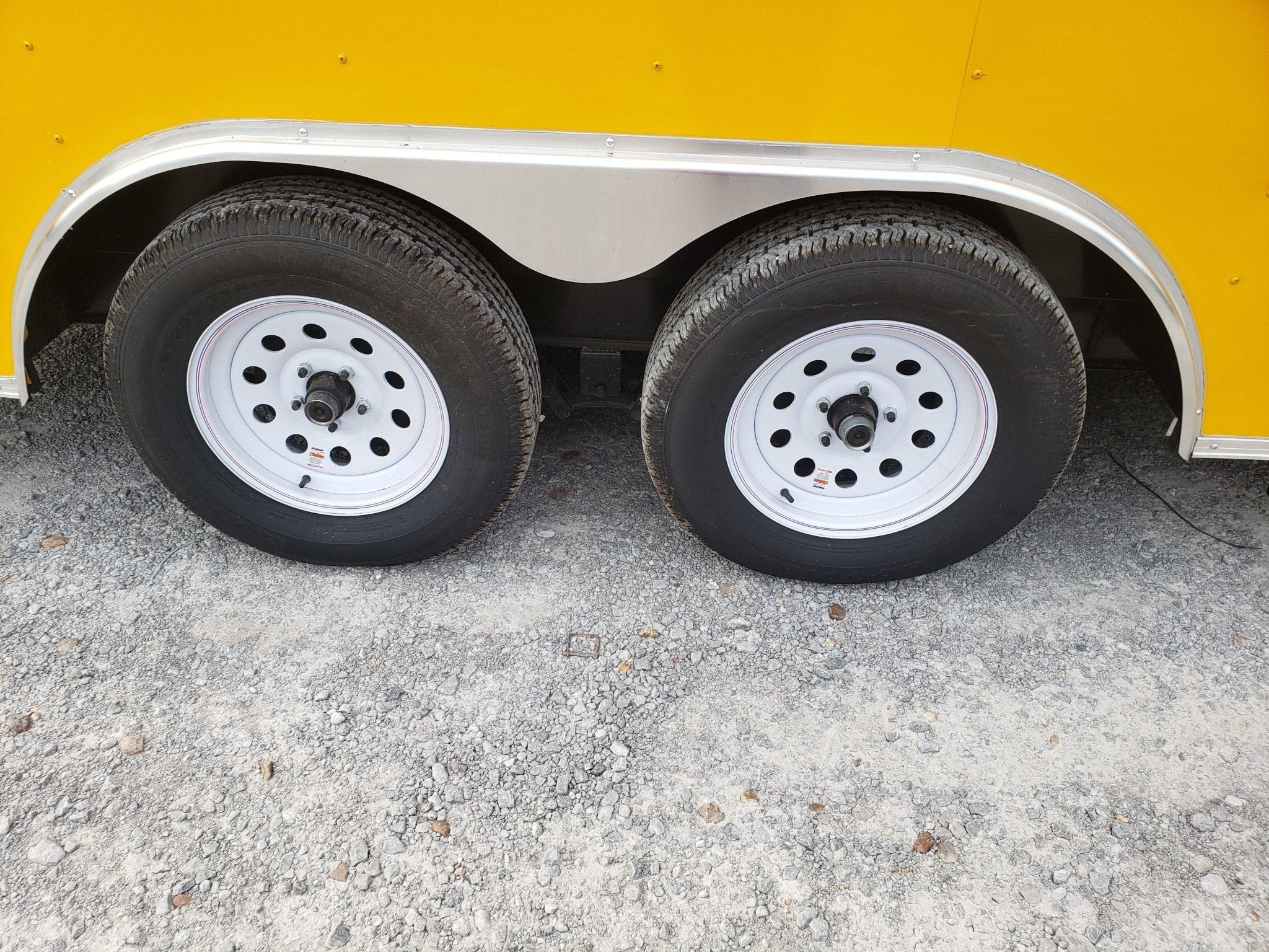 159-8.5-x-16-penske-yellow-ice-cream-food-concession-trailer-11.jpg 8.5' x 16' Penske Yellow Ice Cream Food Concession Trailer