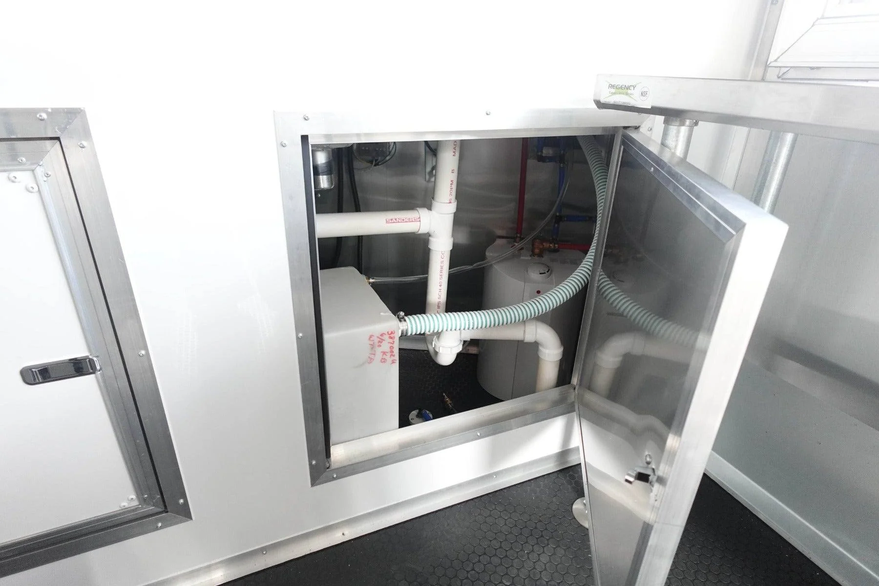 17-7-x-14-white-concession-trailer-food-event-catering-11.webp 7' X 14' White Concession Trailer Food Event Catering