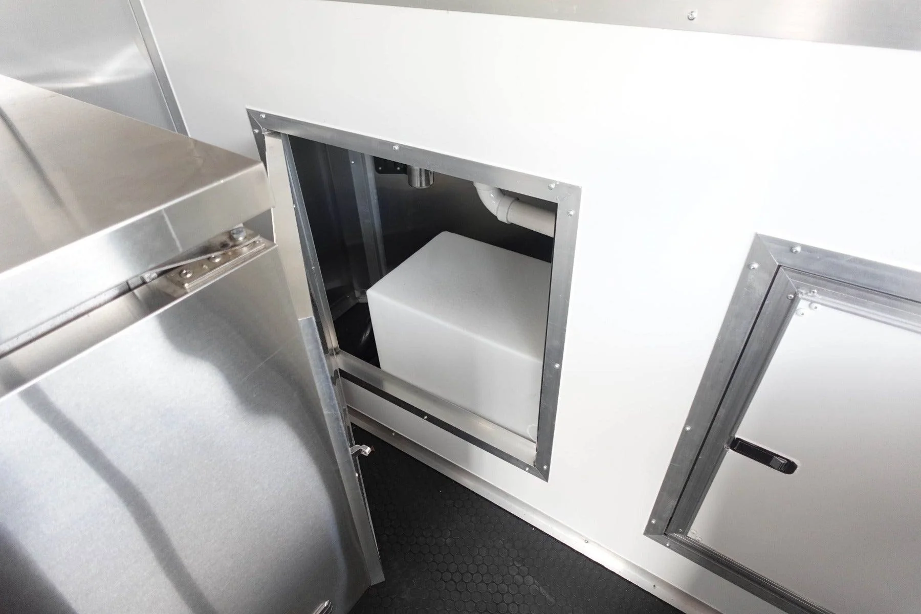 17-7-x-14-white-concession-trailer-food-event-catering-12.webp 7' X 14' White Concession Trailer Food Event Catering