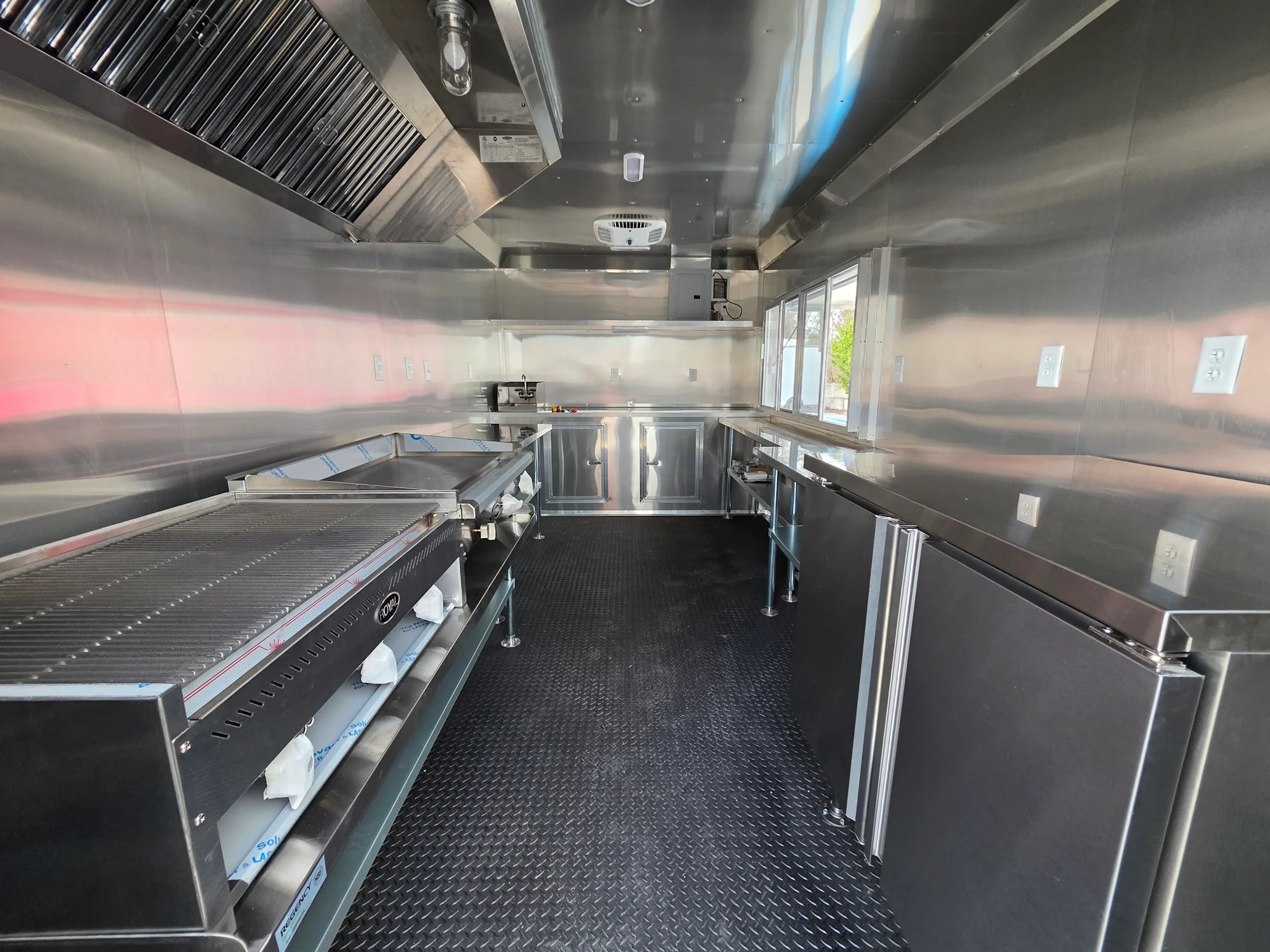 191-8.5-x-16-white-concession-trailer-food-event-catering-11.webp 8.5' X 16' White Concession Trailer Food Event Catering
