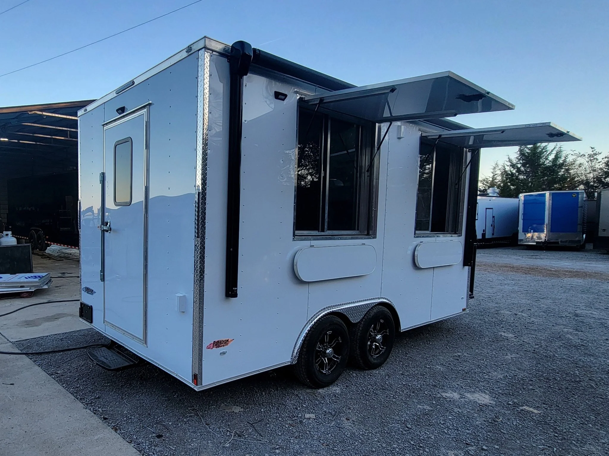 193-8.5-x-16-white-custom-pizza-concession-trailer-event-catering-9.webp 8.5' X 16' White Custom Pizza Concession Trailer Event Catering