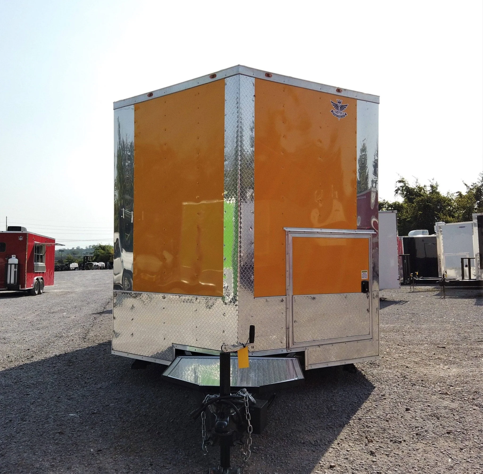 200-8.5-x-16-yellow-concession-food-v-nose-trailer-6.webp 8.5' x 16' Yellow Concession Food V-Nose Trailer