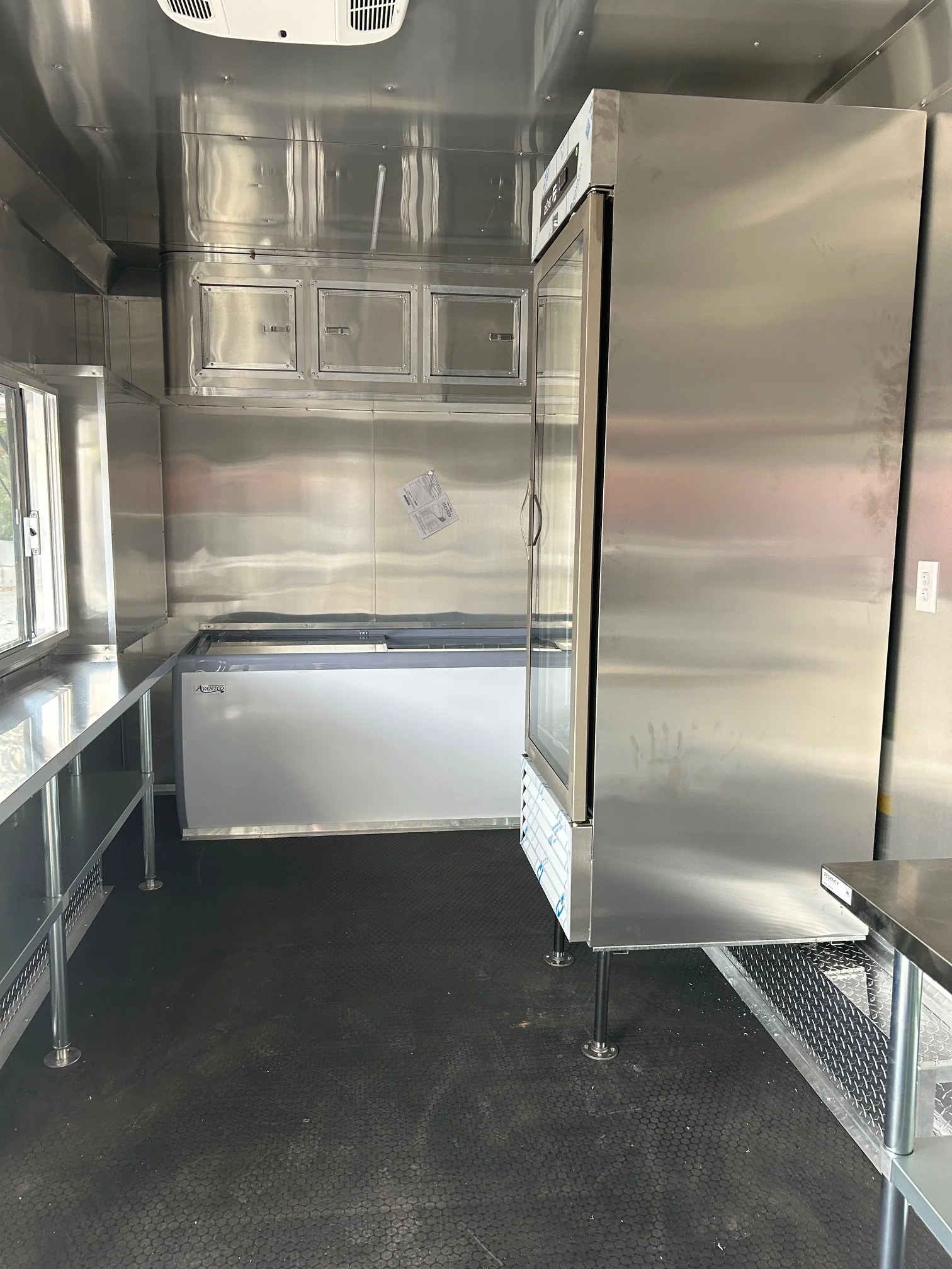232-8.5-x-18-black-with-blackout-custom-concession-trailer-food-event-catering-16.webp 8.5' X 18' Black With Blackout Custom Concession Trailer Food Event Catering