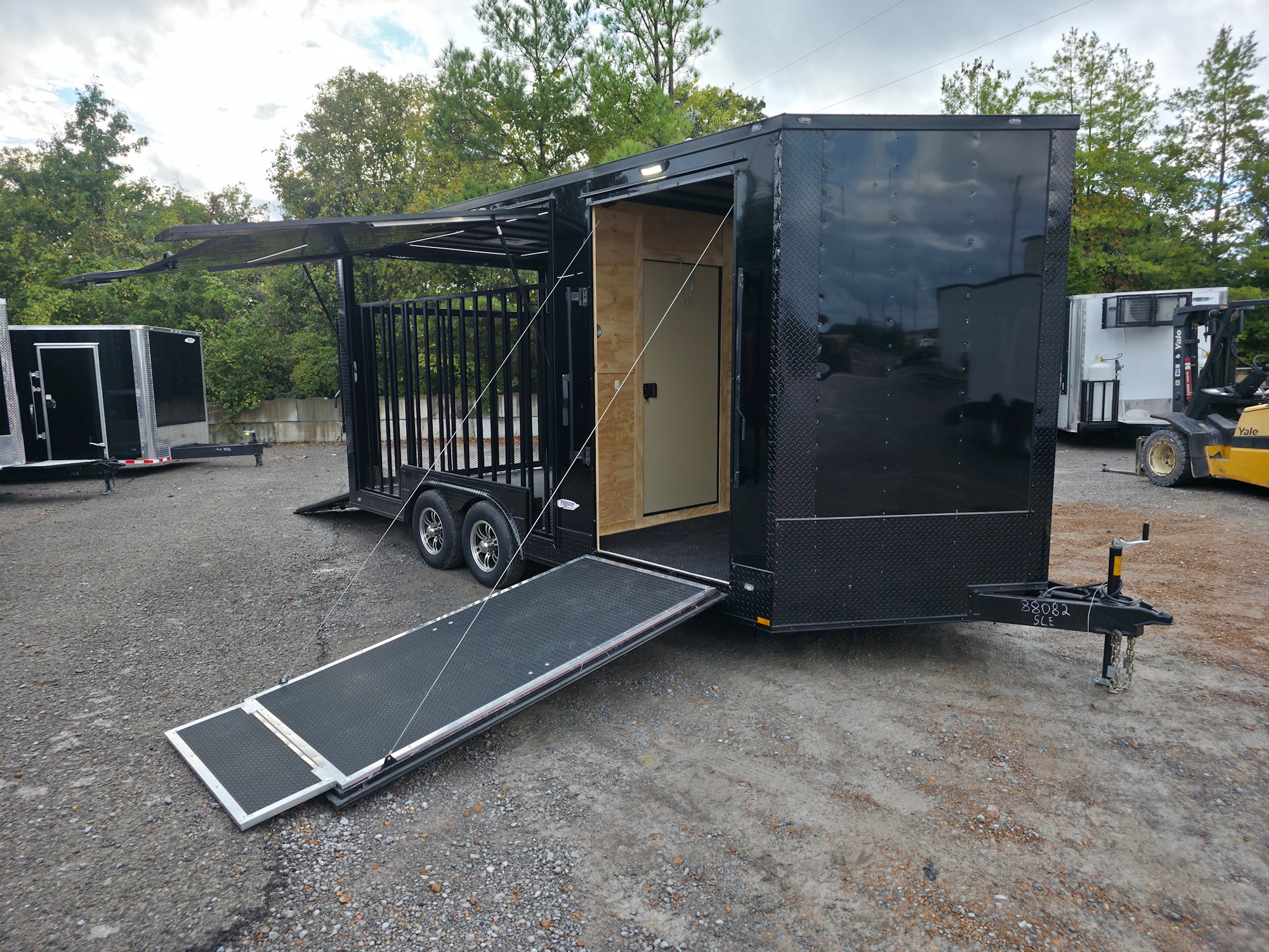 234-8.5-x-18-black-with-blackout-petting-zoo-enclosed-trailer-18.jpg 8.5' X 18' Black With Blackout Petting Zoo Enclosed Trailer