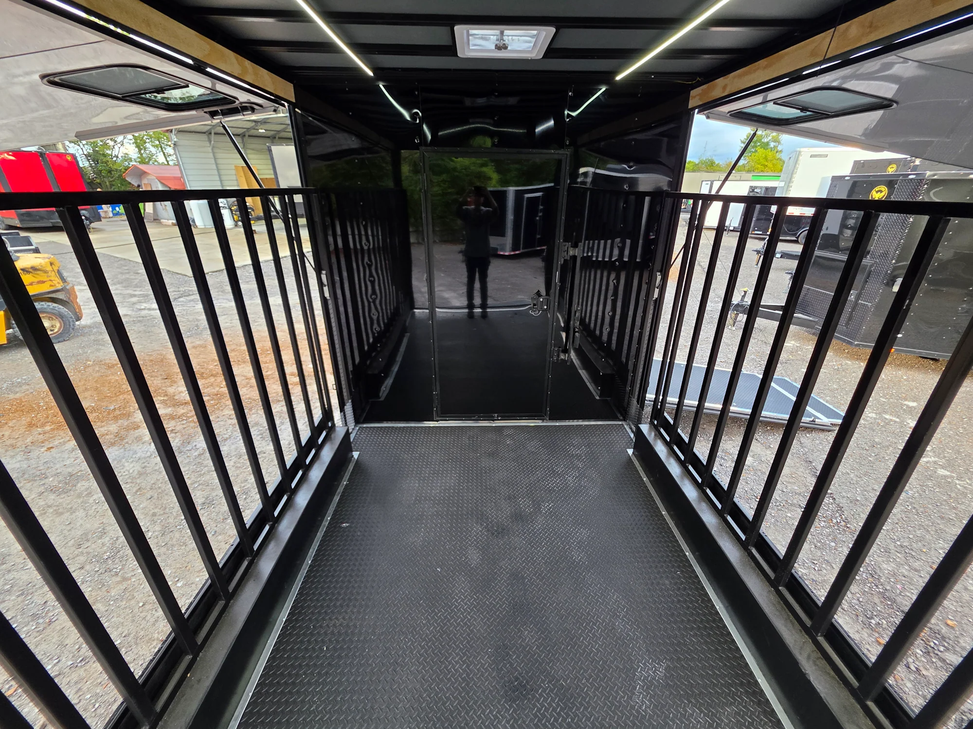 234-8.5-x-18-black-with-blackout-petting-zoo-enclosed-trailer-22.webp 8.5' X 18' Black With Blackout Petting Zoo Enclosed Trailer