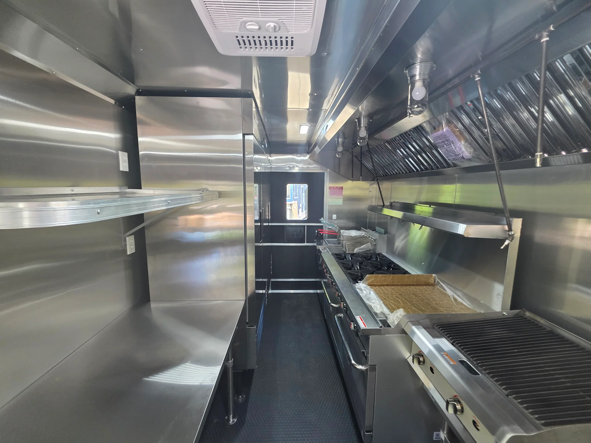 278-8.5-x-18-lime-green-custom-concession-trailer-food-event-catering-25.webp 8.5' X 18' Lime Green Custom Concession Trailer Food Event Catering