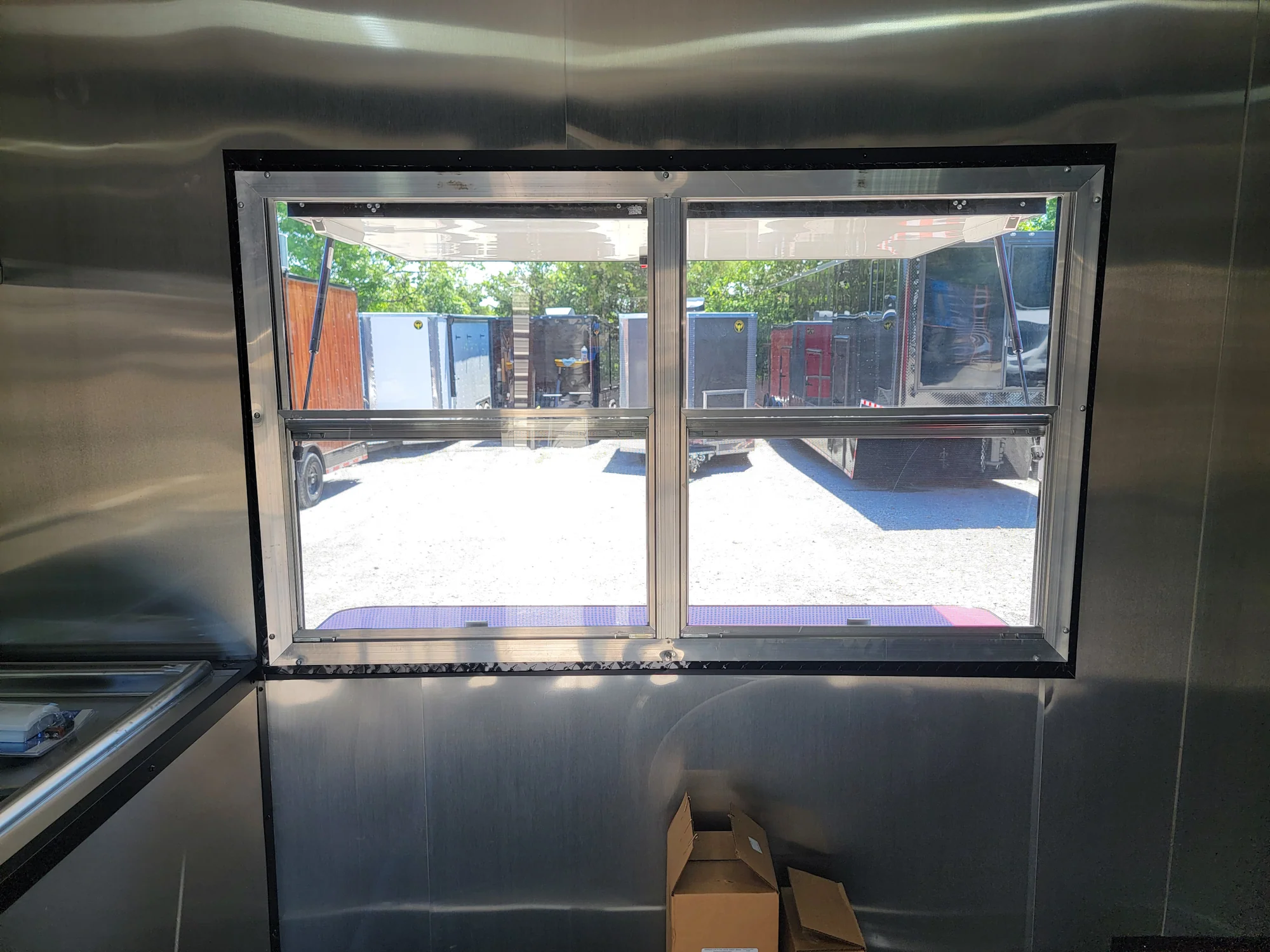 287-8.5-x-18-red-w-blackout-concession-trailer-food-event-catering-11.webp 8.5' X 18' Red W/ Blackout Concession Trailer Food Event Catering