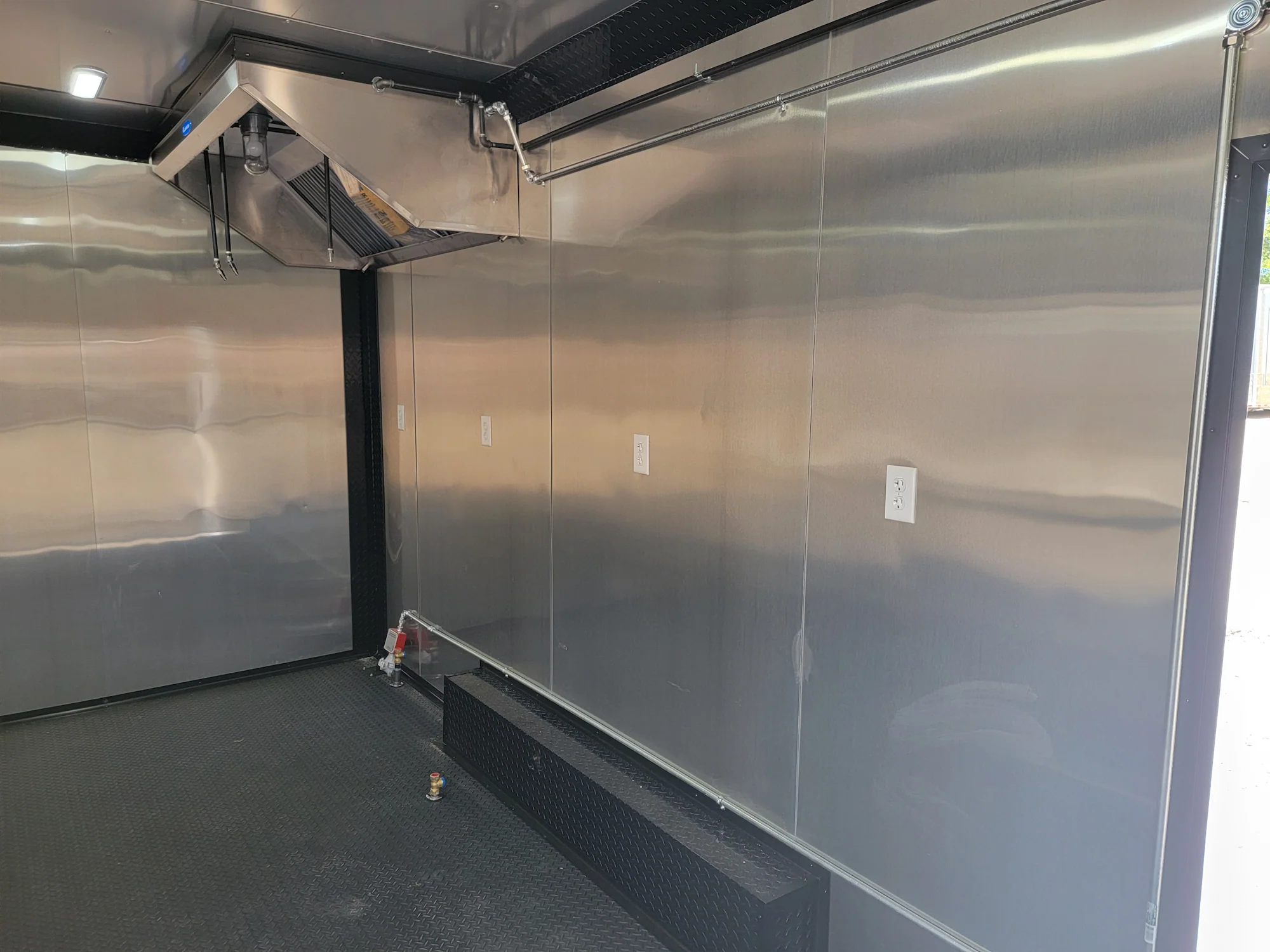 287-8.5-x-18-red-w-blackout-concession-trailer-food-event-catering-13.webp 8.5' X 18' Red W/ Blackout Concession Trailer Food Event Catering