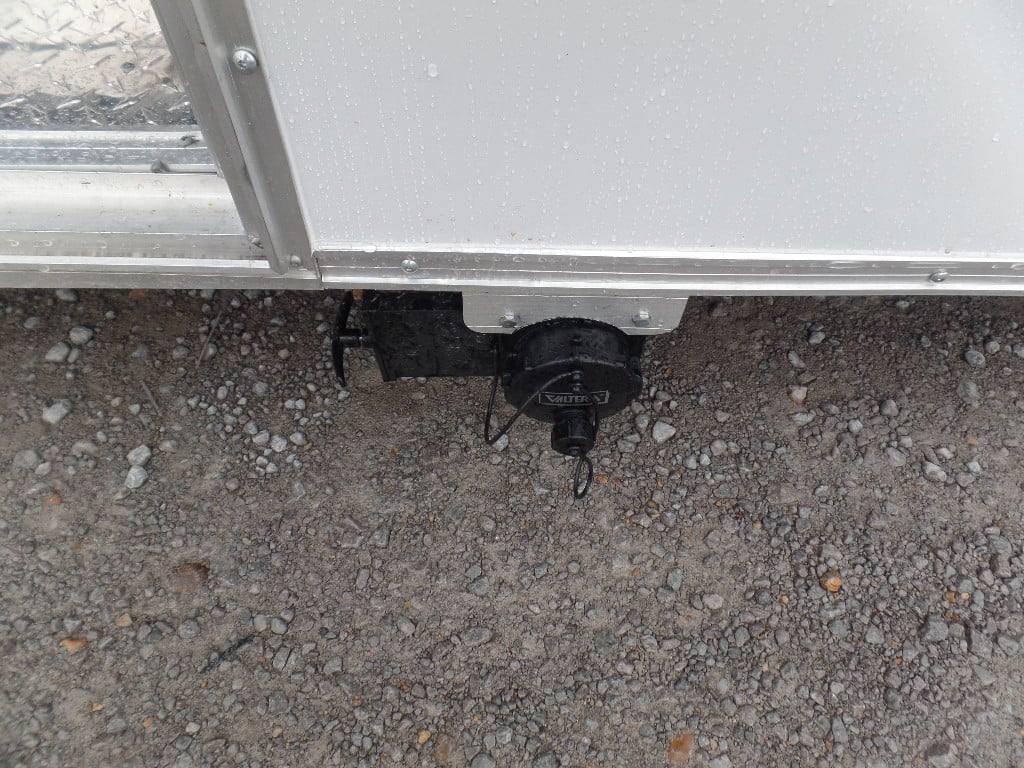 311-8.5-x-18-white-food-concession-catering-trailer-with-appliances-11.jpg 8.5' x 18' White Food Concession Catering Trailer With Appliances
