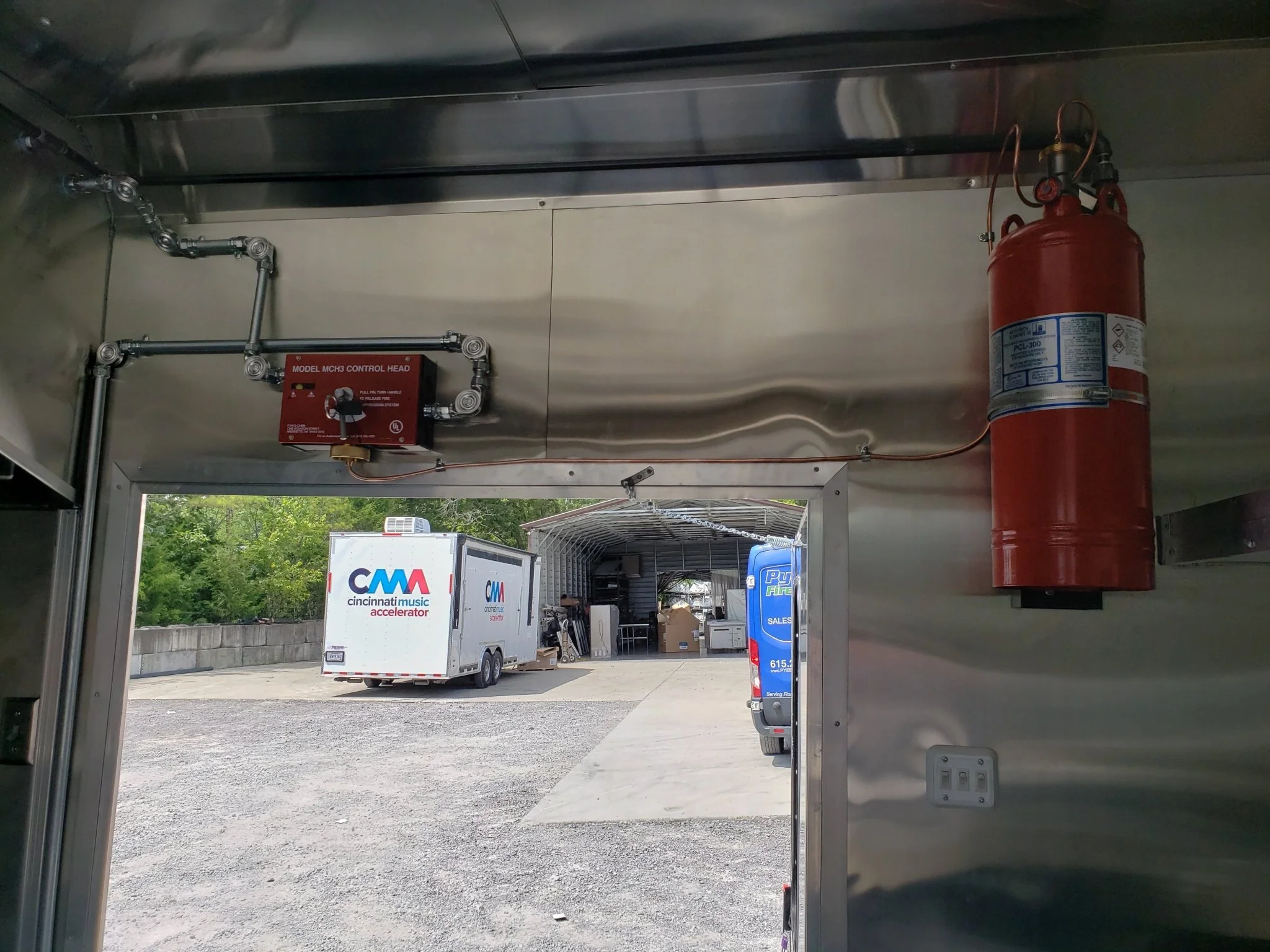314-8.5-x-18-white-pizza-vending-concession-food-trailer-16.webp 8.5' x 18' White Pizza Vending Concession Food Trailer