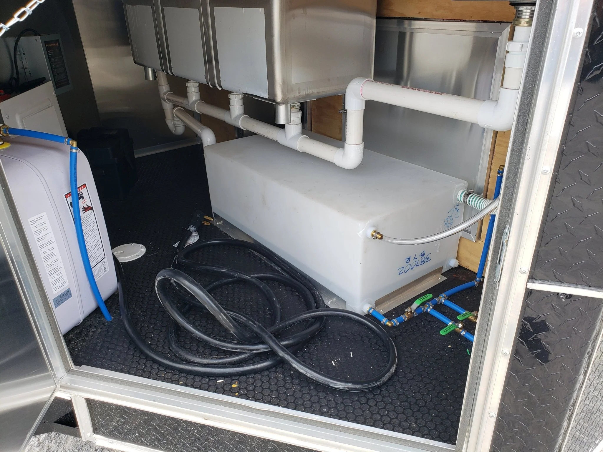 314-8.5-x-18-white-pizza-vending-concession-food-trailer-25.webp 8.5' x 18' White Pizza Vending Concession Food Trailer