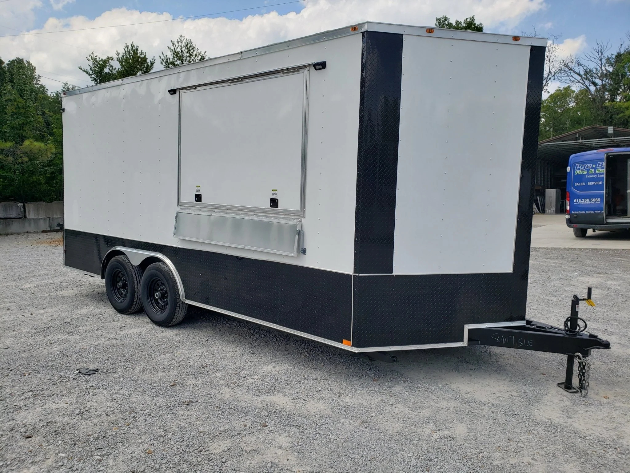 314-8.5-x-18-white-pizza-vending-concession-food-trailer-4.webp 8.5' x 18' White Pizza Vending Concession Food Trailer