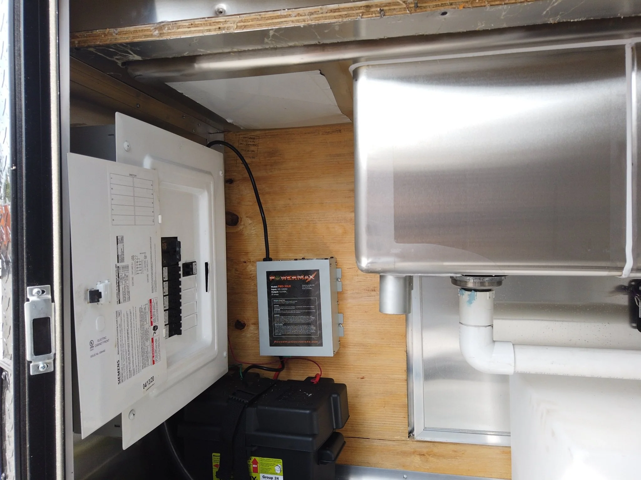 314-8.5-x-18-white-pizza-vending-concession-food-trailer-48.webp 8.5' x 18' White Pizza Vending Concession Food Trailer