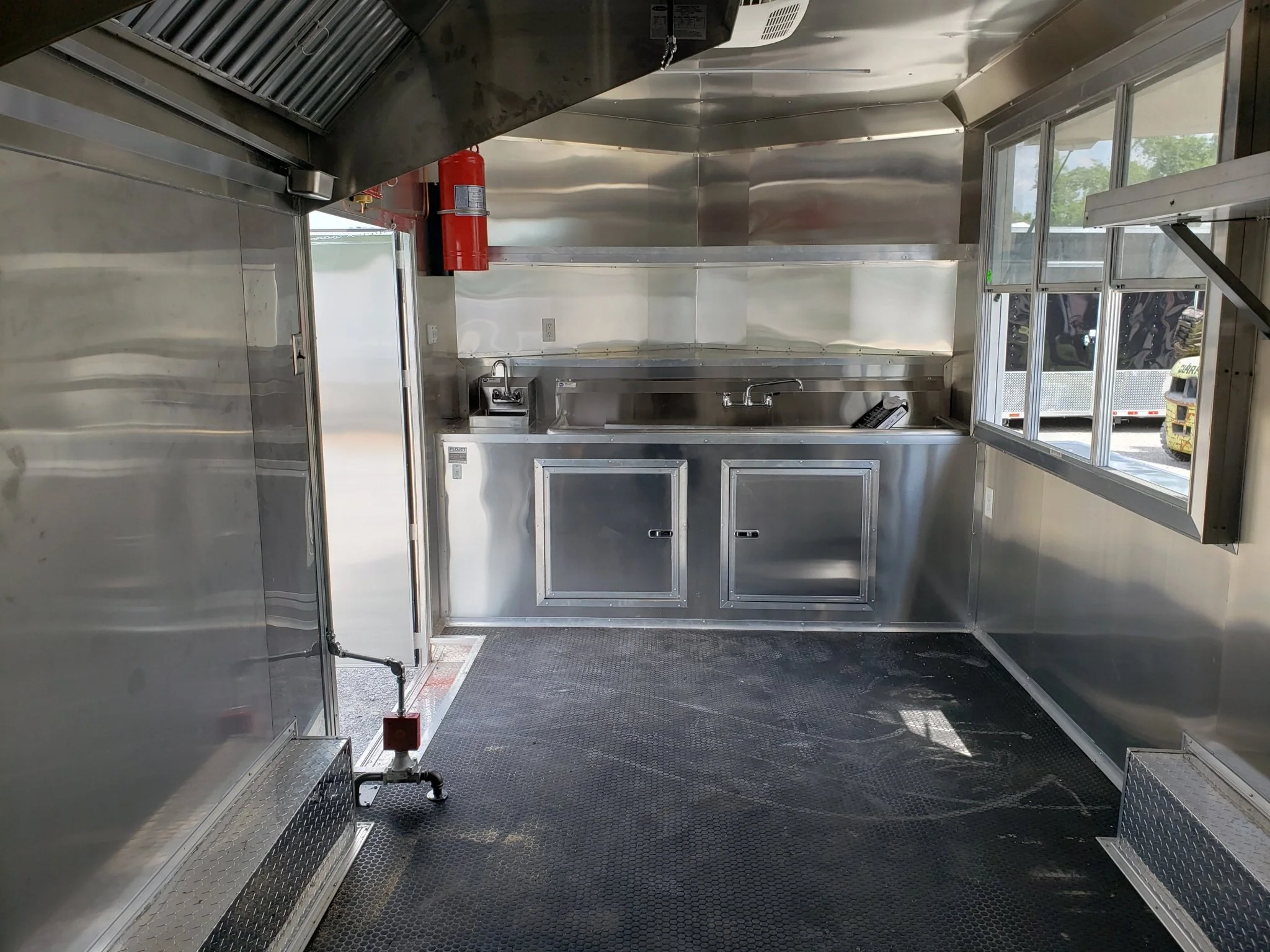 314-8.5-x-18-white-pizza-vending-concession-food-trailer-5.webp 8.5' x 18' White Pizza Vending Concession Food Trailer