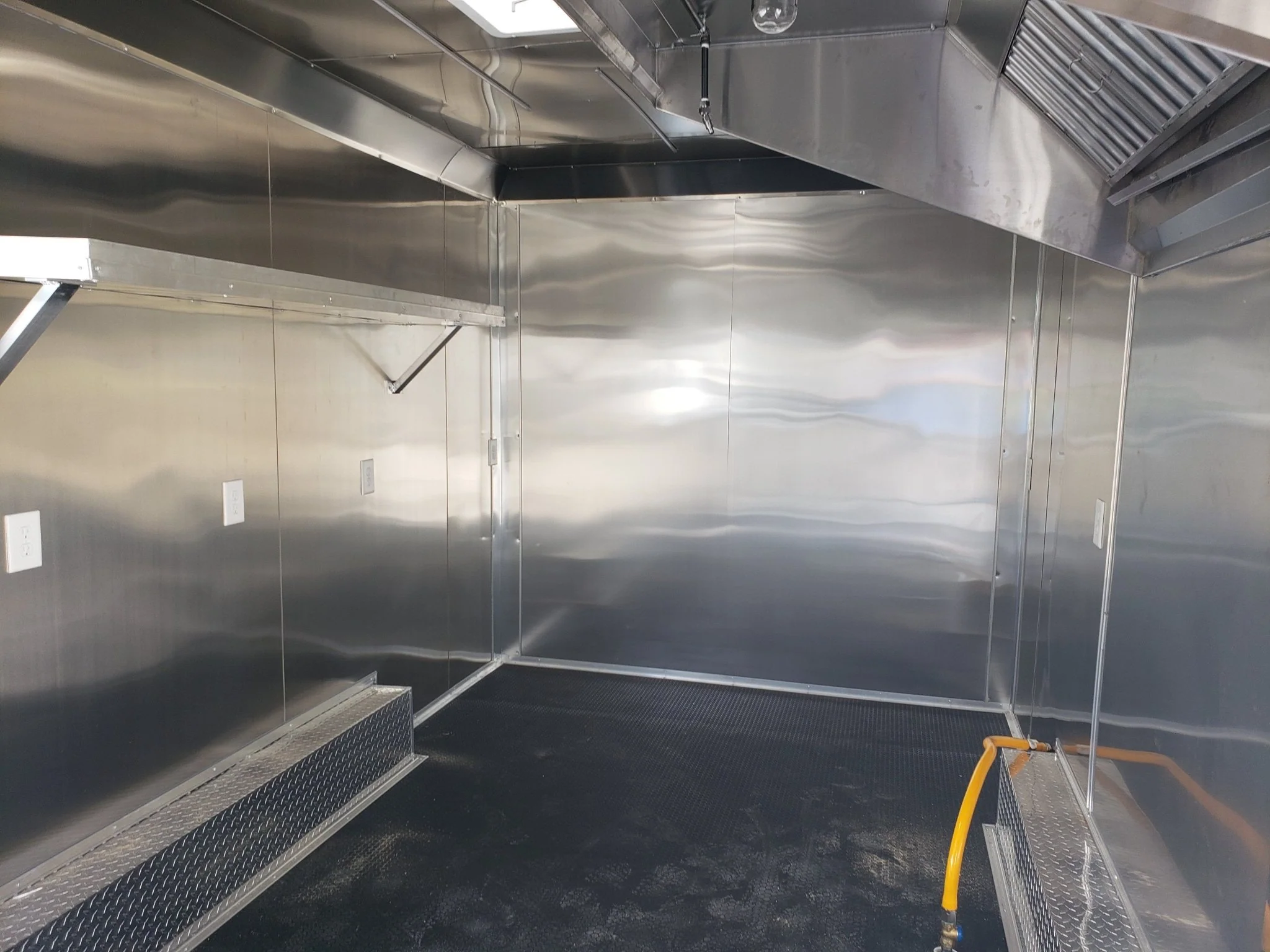 314-8.5-x-18-white-pizza-vending-concession-food-trailer-8.webp 8.5' x 18' White Pizza Vending Concession Food Trailer