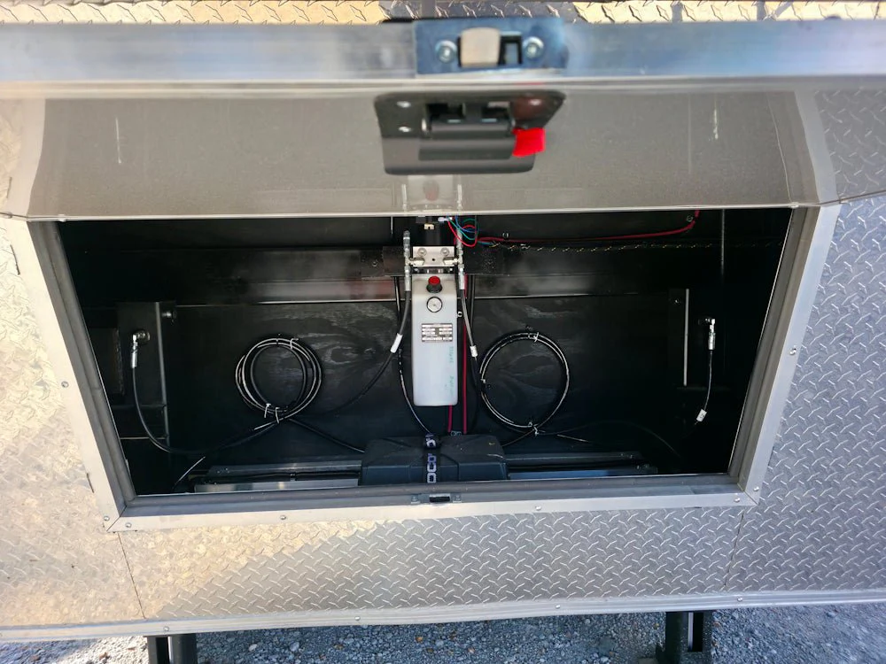 34-8.5-x-34-gooseneck-concession-trailer-victory-red-food-event-catering-13.webp 8.5 X 34 Gooseneck Concession Trailer Victory Red Food Event Catering