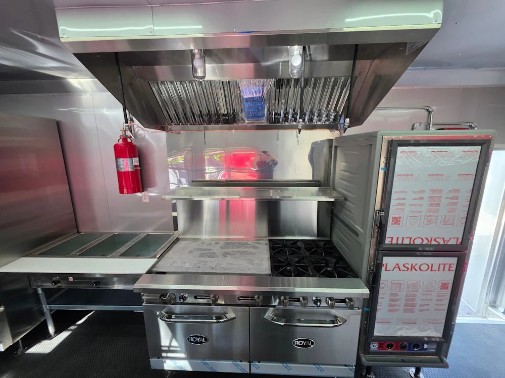 34-8.5-x-34-gooseneck-concession-trailer-victory-red-food-event-catering-26.webp 8.5 X 34 Gooseneck Concession Trailer Victory Red Food Event Catering