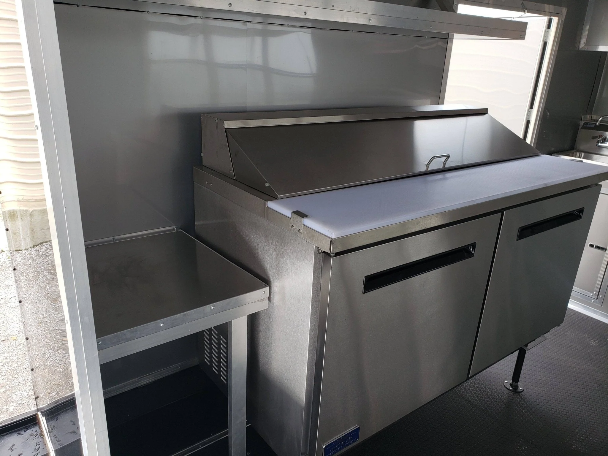 350-8.5-x-20-black-pizza-vending-concession-food-trailer-10.webp 8.5' x 20' Black Pizza Vending Concession Food Trailer