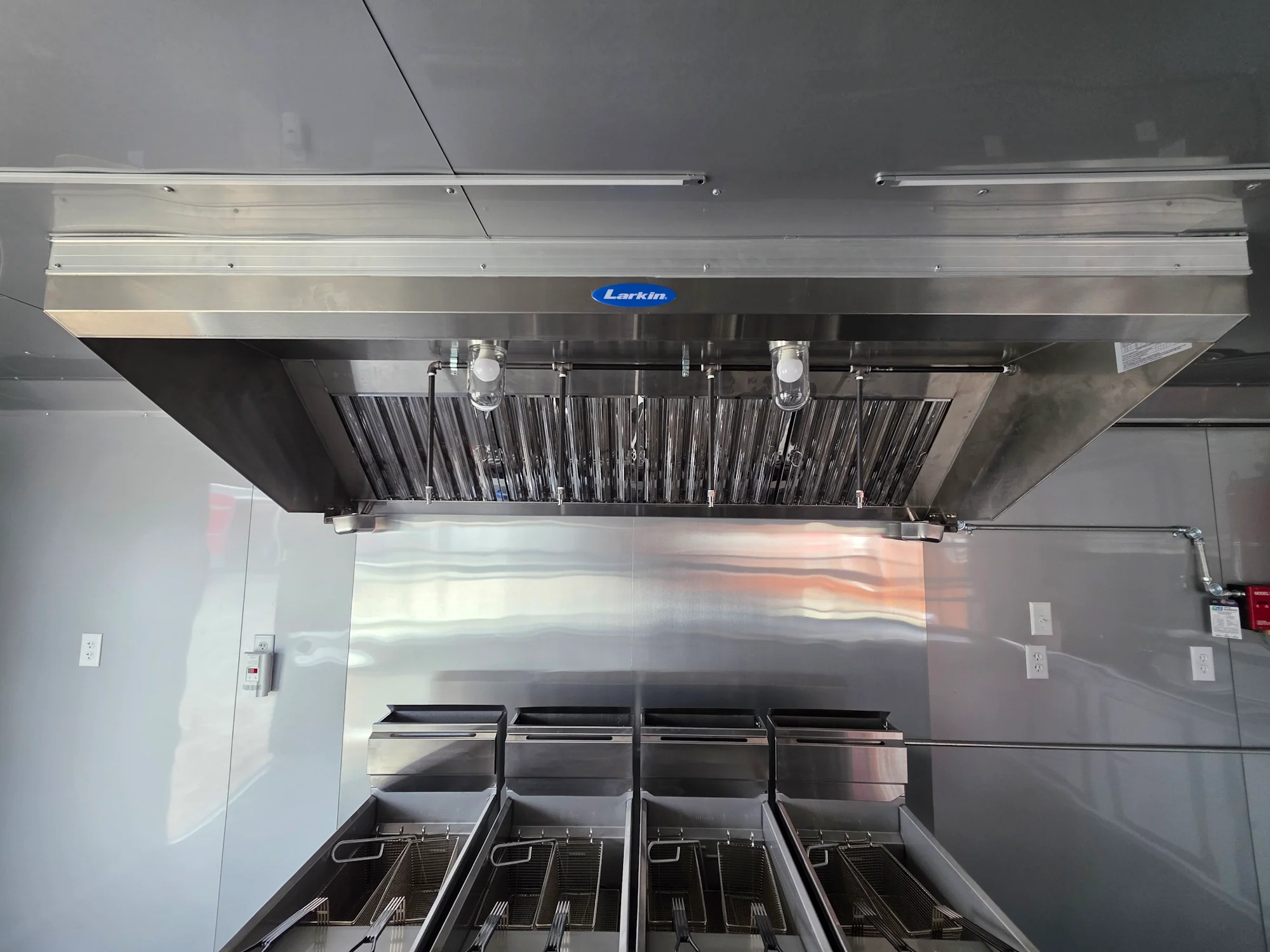 357-8.5-x-20-black-with-blackout-concession-trailer-food-event-catering-26.webp 8.5' X 20' Black With Blackout Concession Trailer Food Event Catering