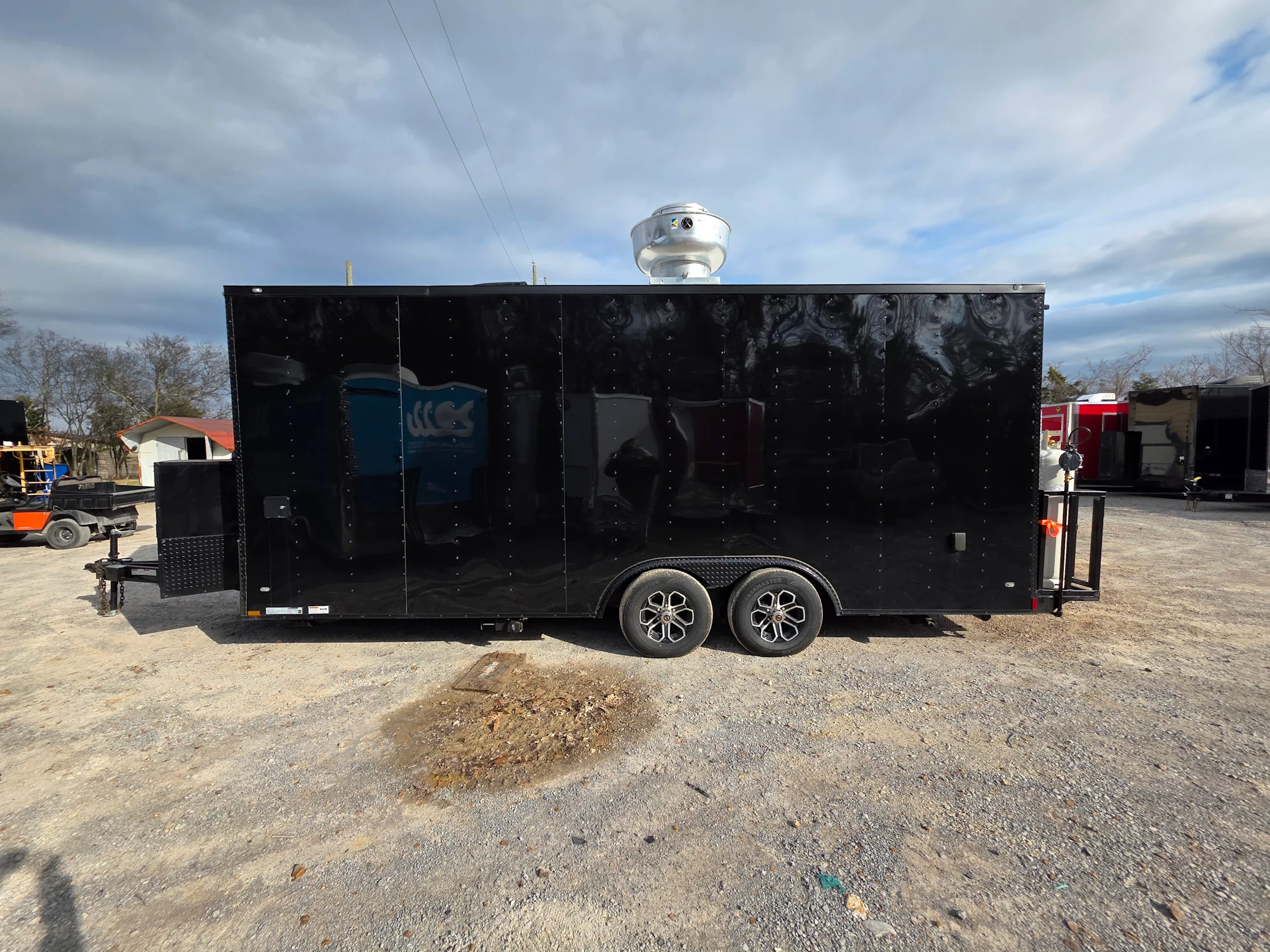 357-8.5-x-20-black-with-blackout-concession-trailer-food-event-catering-5.webp 8.5' X 20' Black With Blackout Concession Trailer Food Event Catering