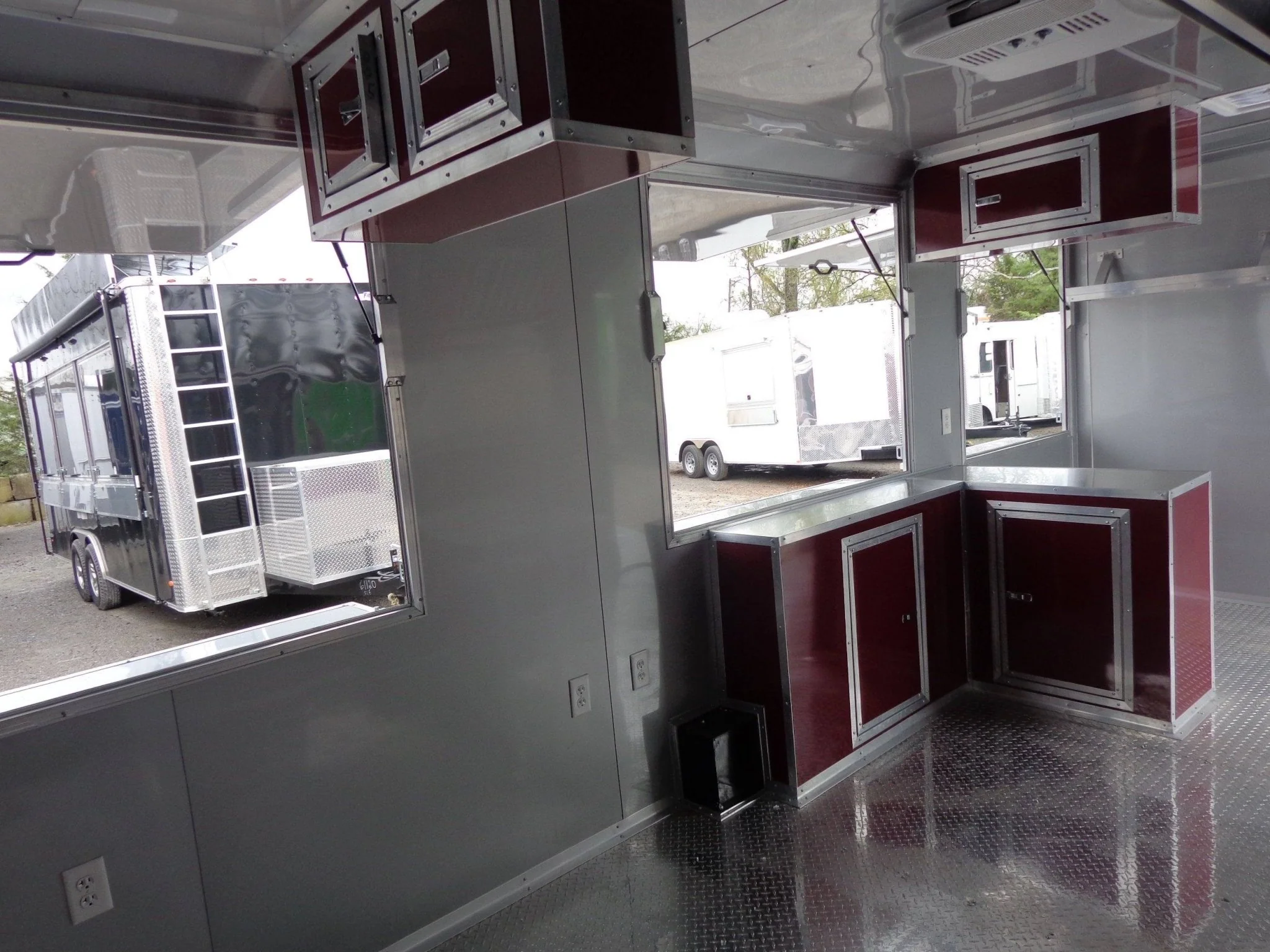 360-8.5-x-20-brandy-wine-concession-food-trailer-20.webp 8.5' x 20' Brandy Wine Concession Food Trailer