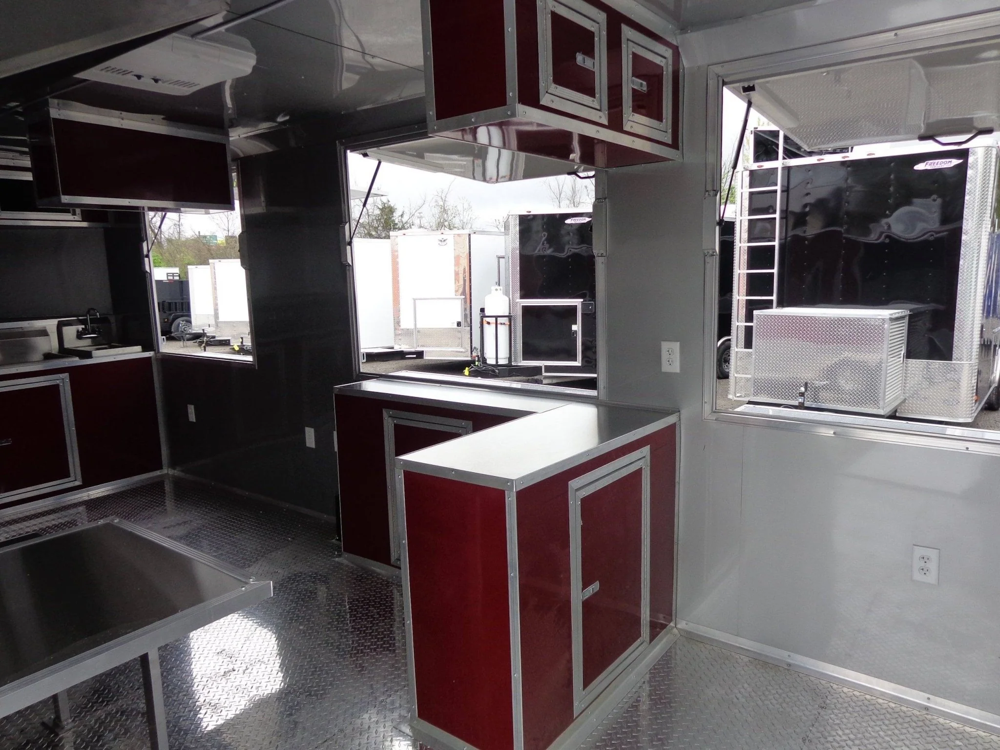 360-8.5-x-20-brandy-wine-concession-food-trailer-21.webp 8.5' x 20' Brandy Wine Concession Food Trailer