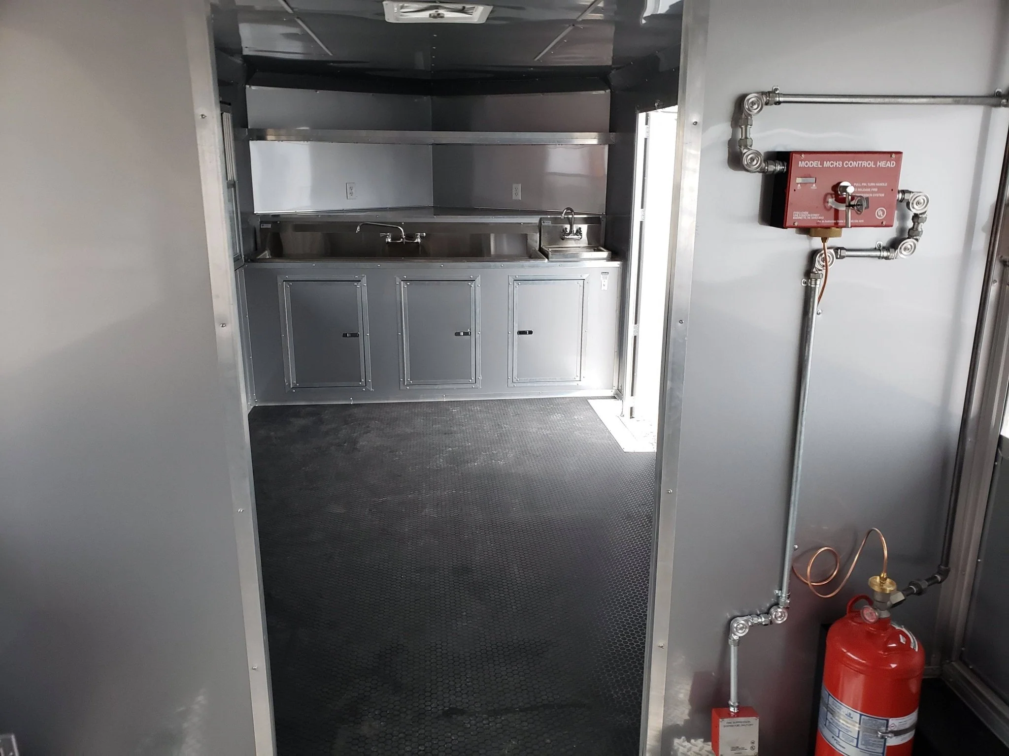 366-8.5-x-20-cobalt-blue-bbq-porch-concession-trailer-13.webp 8.5' x 20' Cobalt Blue BBQ Porch Concession Trailer
