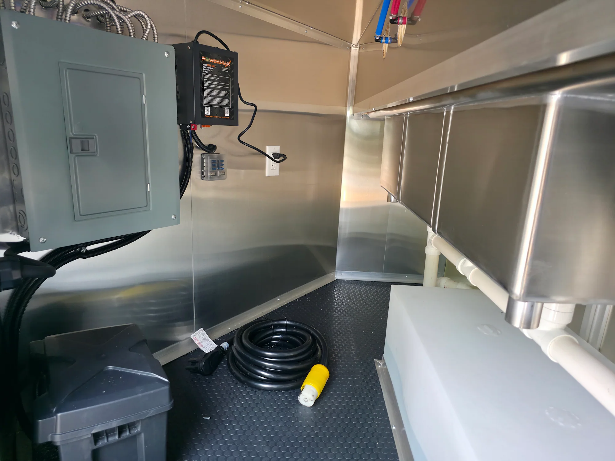 368-8.5-x-20-cobalt-blue-concession-trailer-food-event-catering-15.webp 8.5' X 20' Cobalt Blue Concession Trailer Food Event Catering